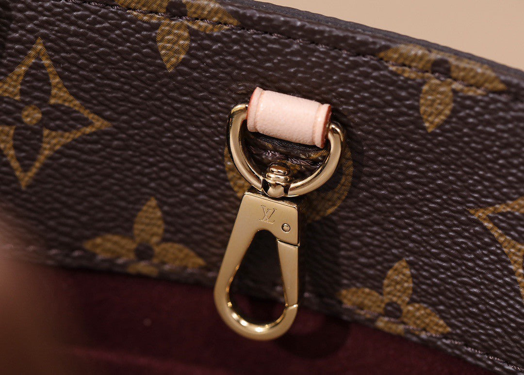 Louis Vuitton M41055 Montaigne BB