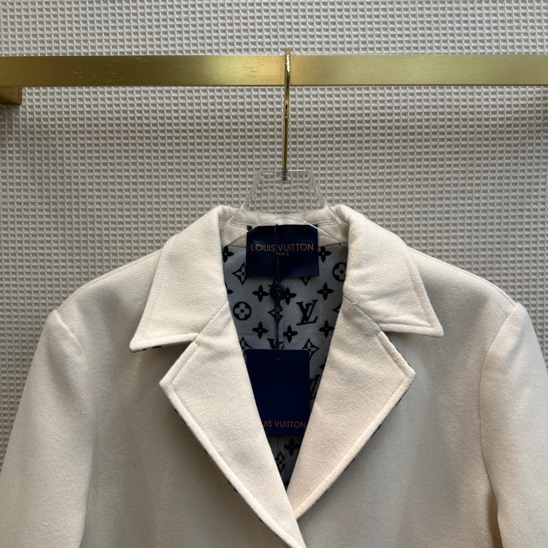 Louis Vuitton 1AAK67 REVERSIBLE MONOGRAM JACQUARD COAT WHITE