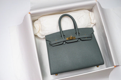 Hermes Birkin 25 Sellier Vert Amande  Madame Grain Gold Hardware