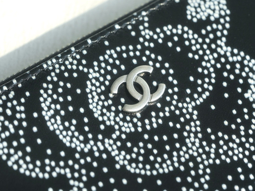 CHANEL Limited Edition Camilia 22 SMALL HANDBAG WHITE SILVER LOGO