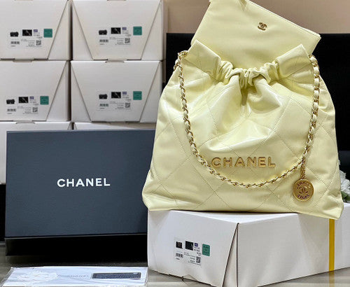CHANEL 22 HANDBAG Yellow Medium AW 2022
