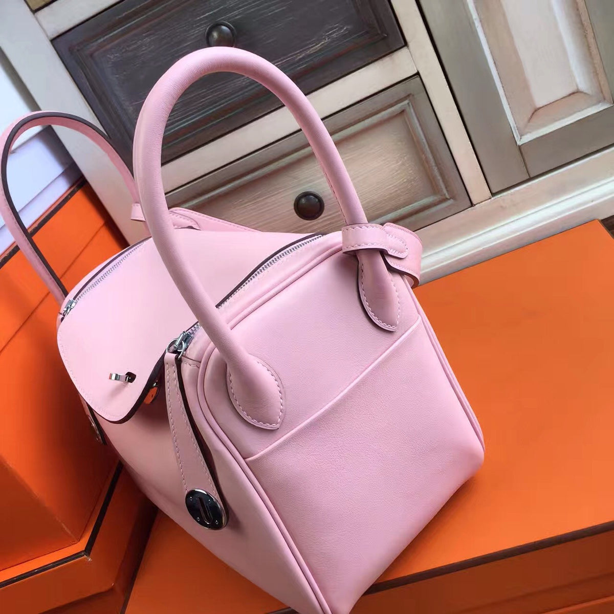 Hermes Lindy 26 Sakura Pink Swift Palladium HW
