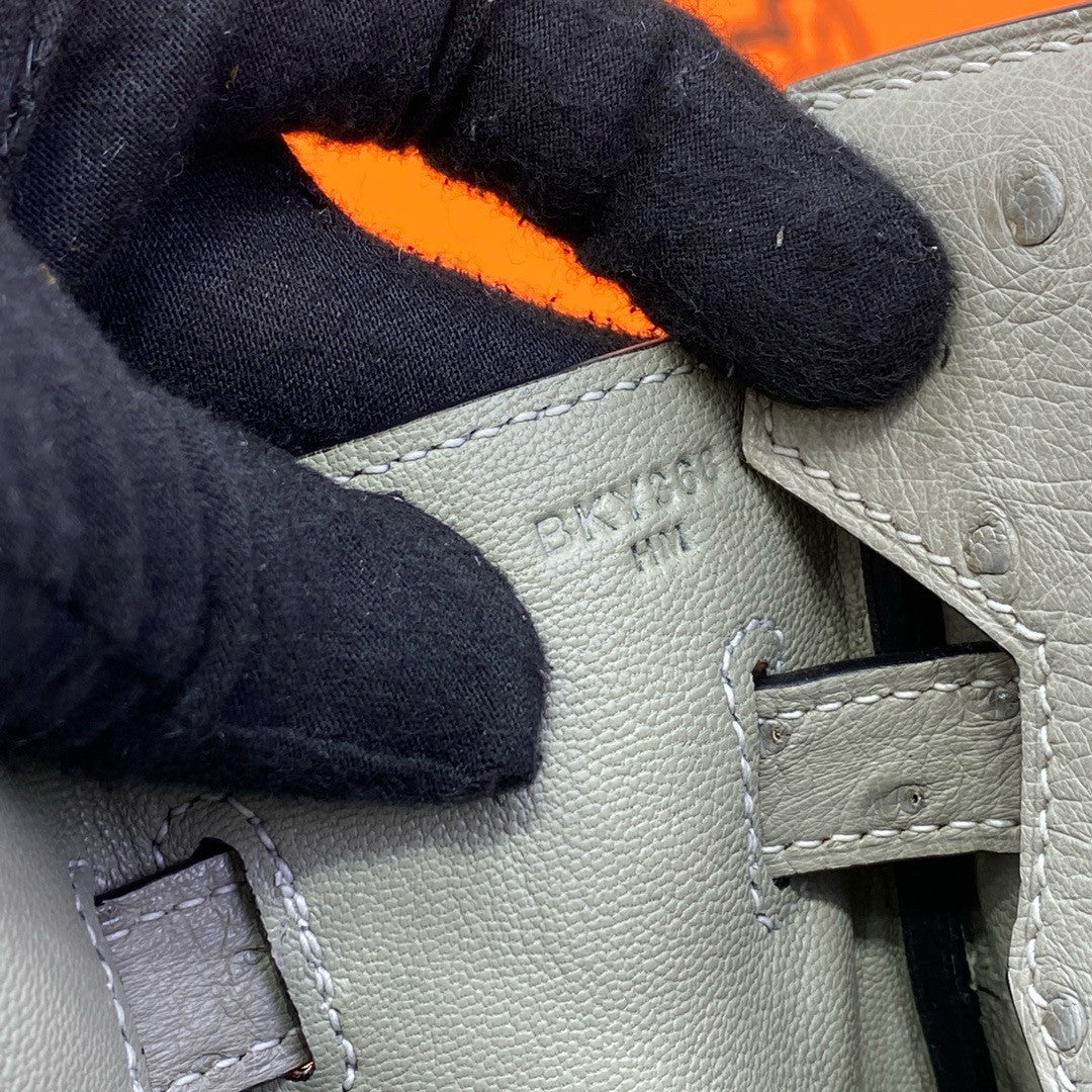 Hermes Gris Mouette Birkin Bag 30cm KK Ostrich Leather Gold Hardware