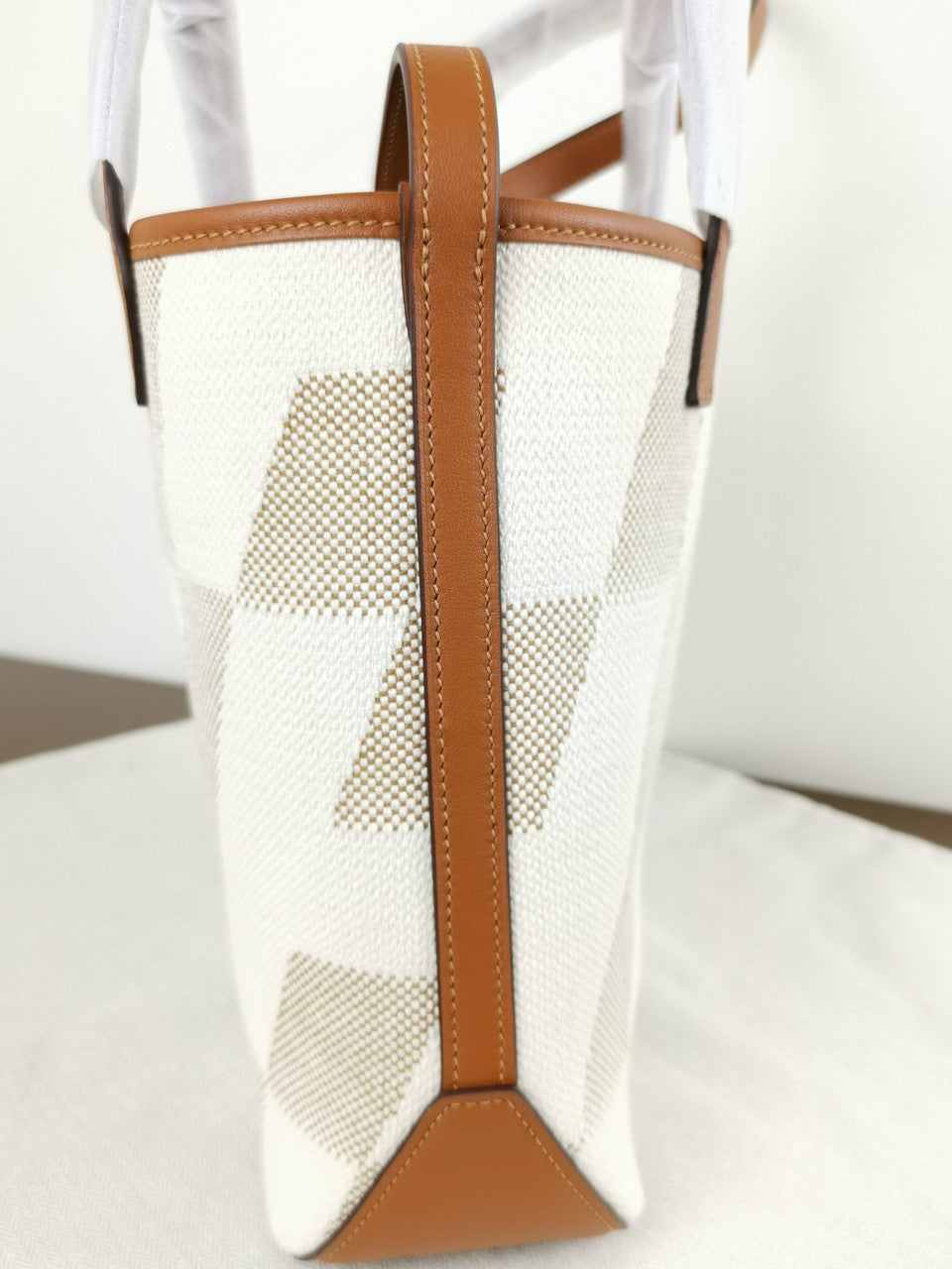 Hermes Cabas H en Biais 27 Ecru/Naturel/Gold Bag