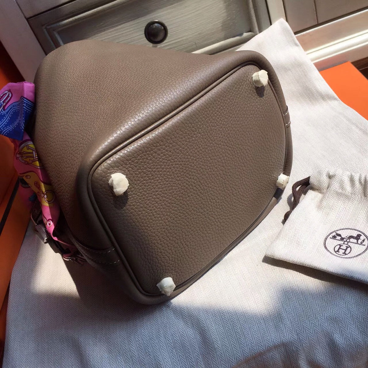 Hermes  18 Etoupe Picotin Lock GM Togo Leather Bag