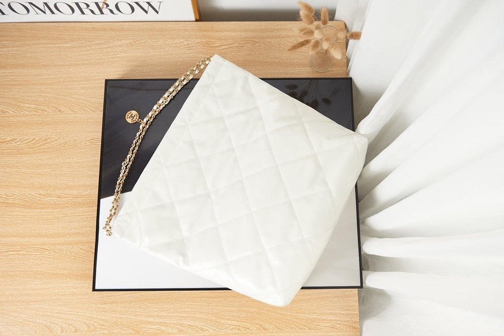 Chanel Limited Edition Runway MAXI SHOPPING BAG 2022 White