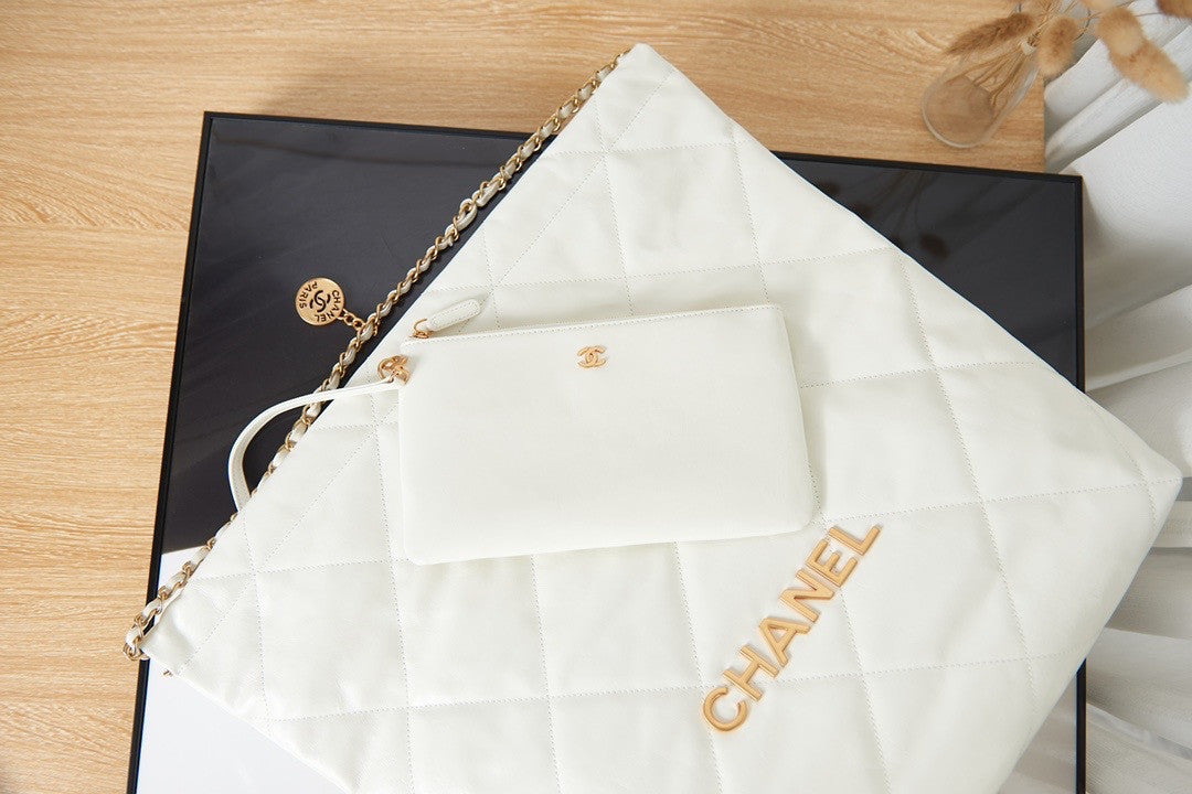 Chanel Limited Edition Runway MAXI SHOPPING BAG 2022 White