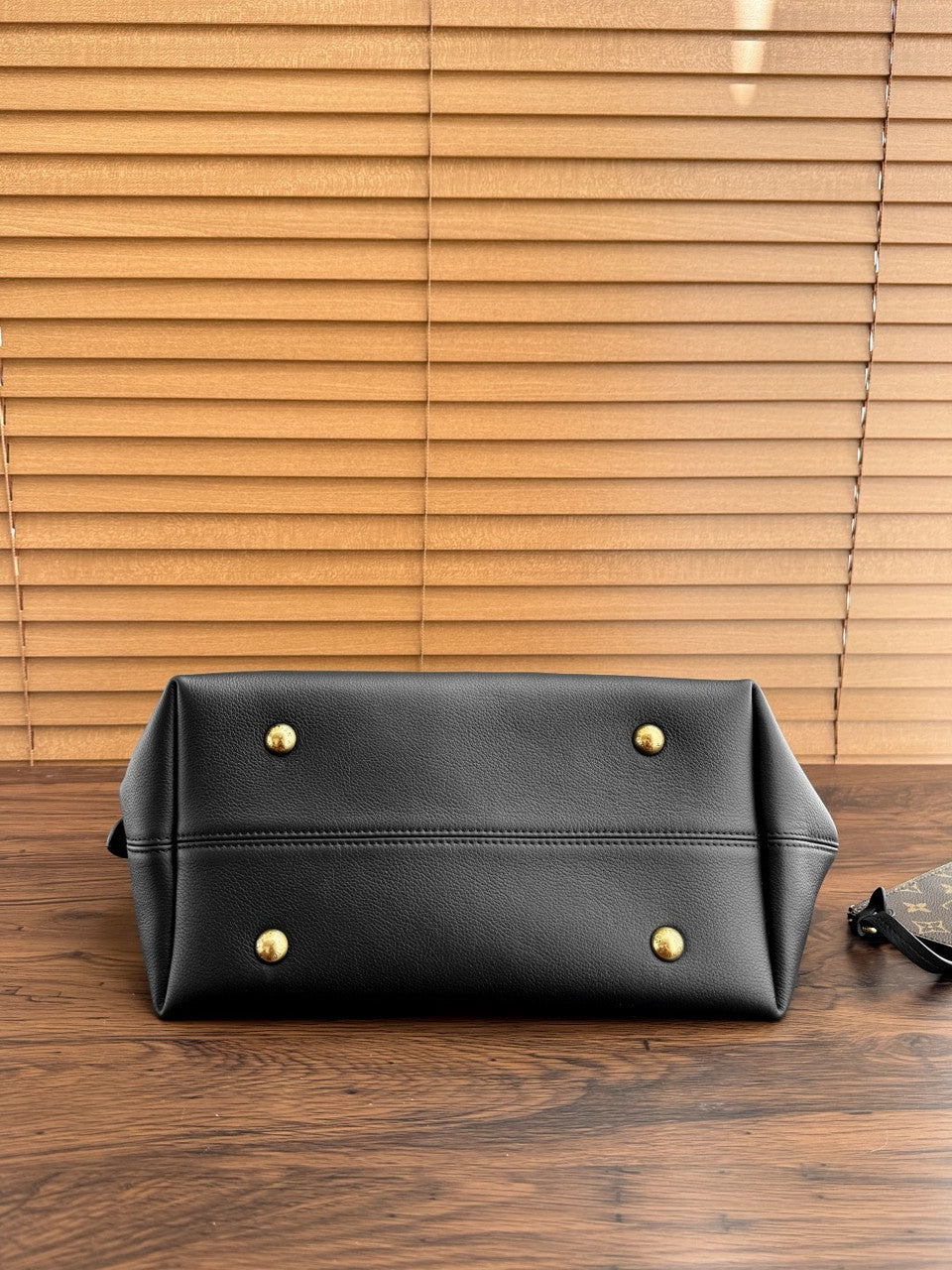 Louis Vuitton M24856 Low Key Hobo MM BLACK