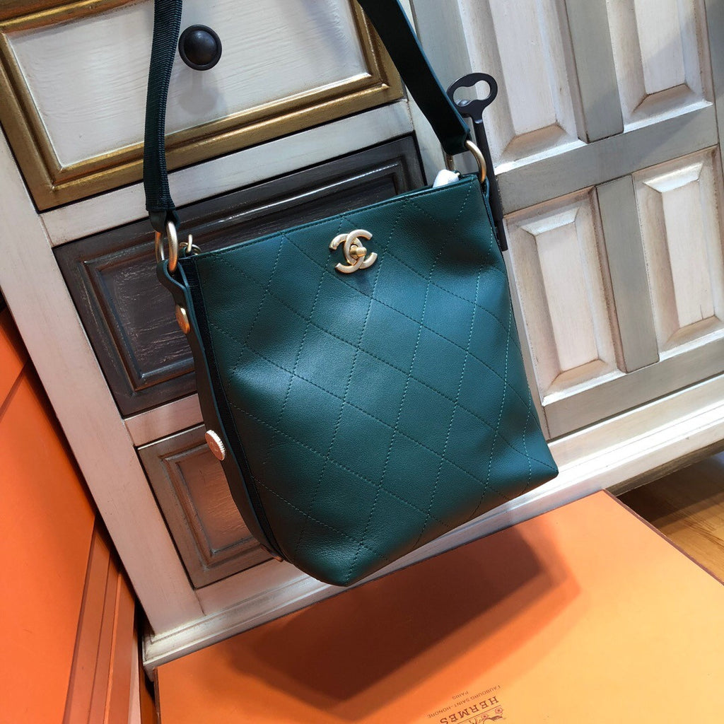 Chanel Calfskin Botton Up Hobo Bag Green A57573