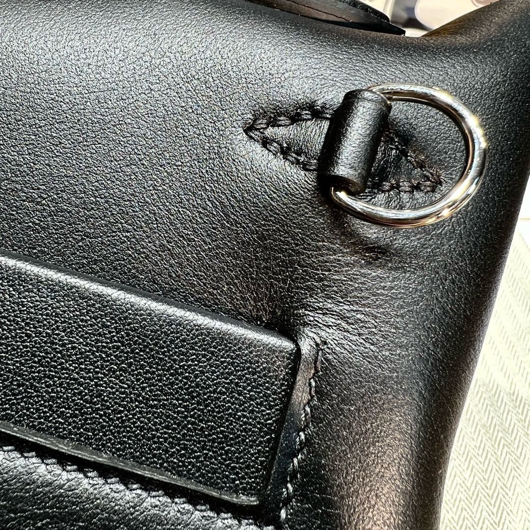 Hermès Mini 24/24 – 21 Bag Black Volupto leather