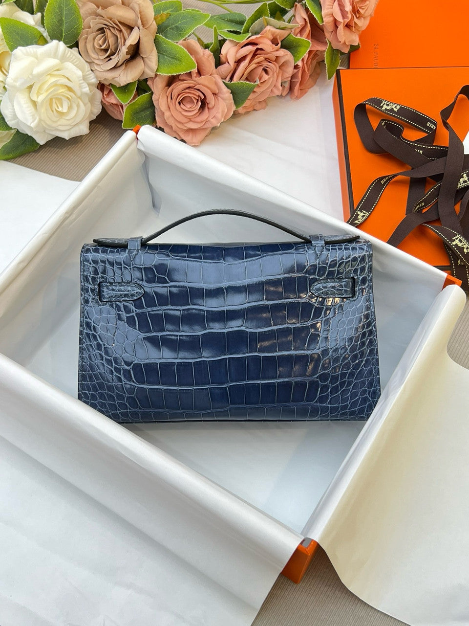Hermès Shiny Navy Alligator Kelly Pochette Gold Hardware Hermes