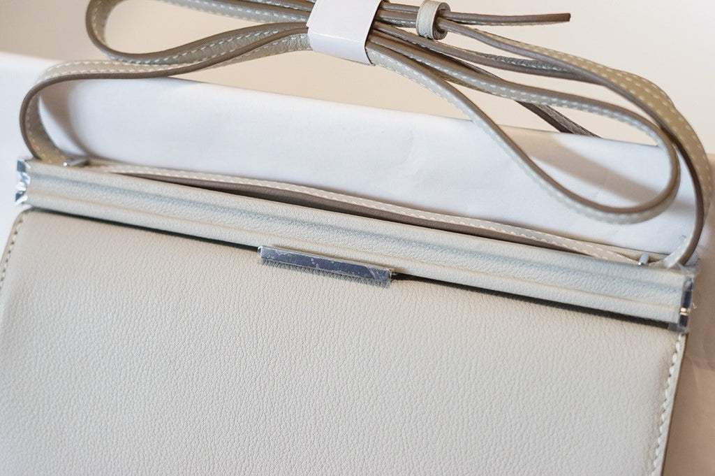 Hermes Clic-H 21 bag Craie Evercolor calfskin  with Palladium hardwares