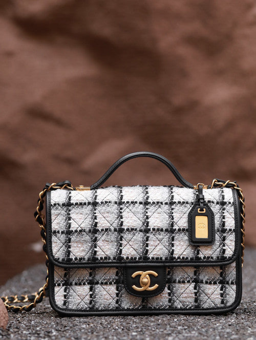 CHANEL MEDIUM FLAP BAG WITH TOP HANDLE