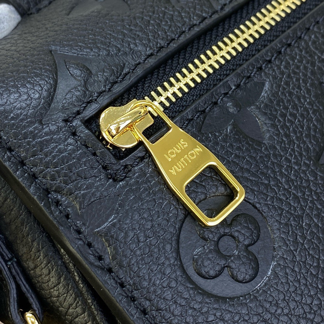Louis Vuitton M46595 Pochette Métis East West Black