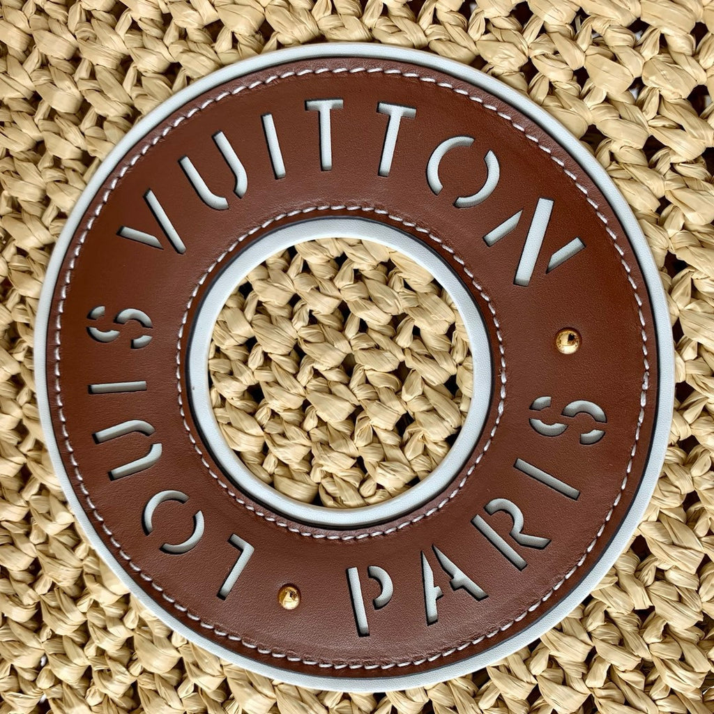 Louis Vuitton M24723 OnTheGo MM