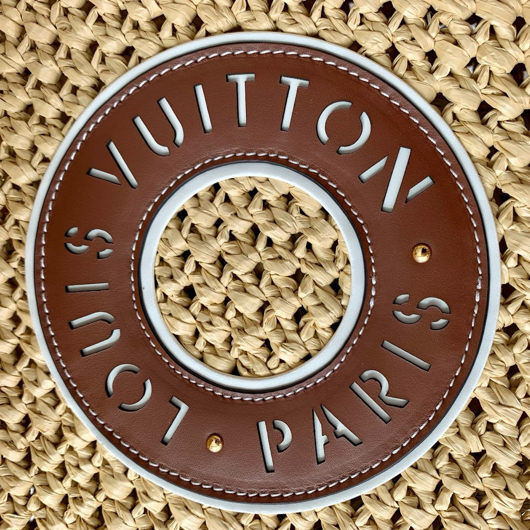 Louis Vuitton M24723 OnTheGo MM