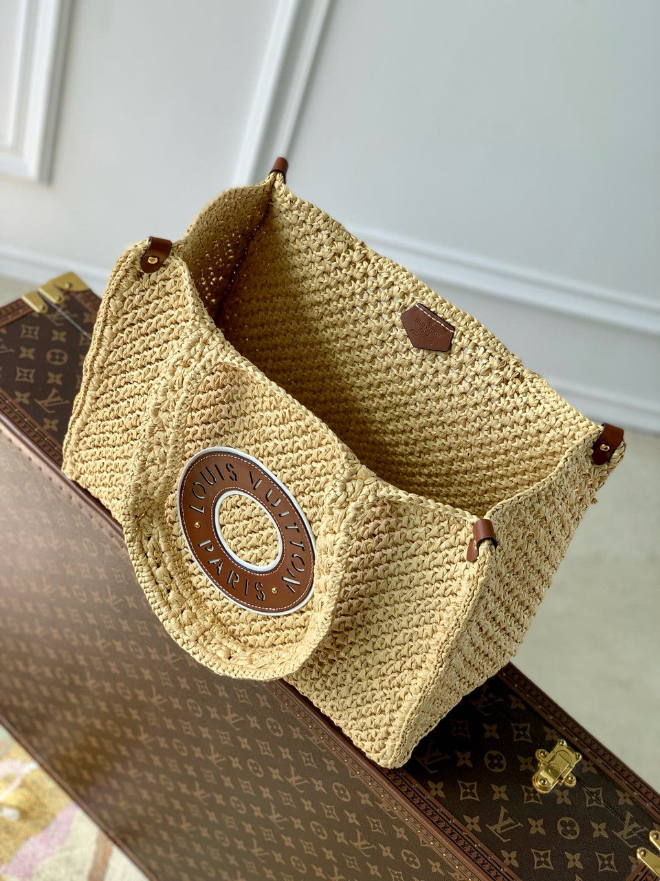 Louis Vuitton M24723 OnTheGo MM