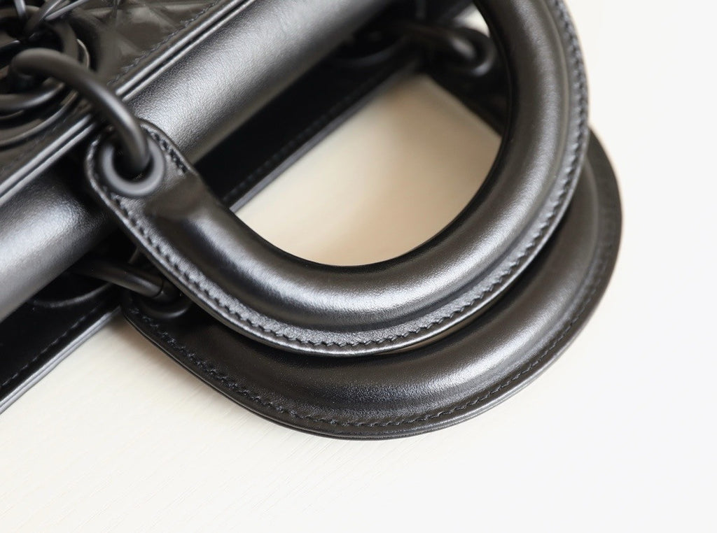 Christian Lady D-Joy Medium Bag Ultra-matt black Cannage calfskin