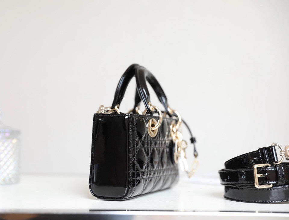 Christian Lady D-Joy Small Bag Patent Cannage Black