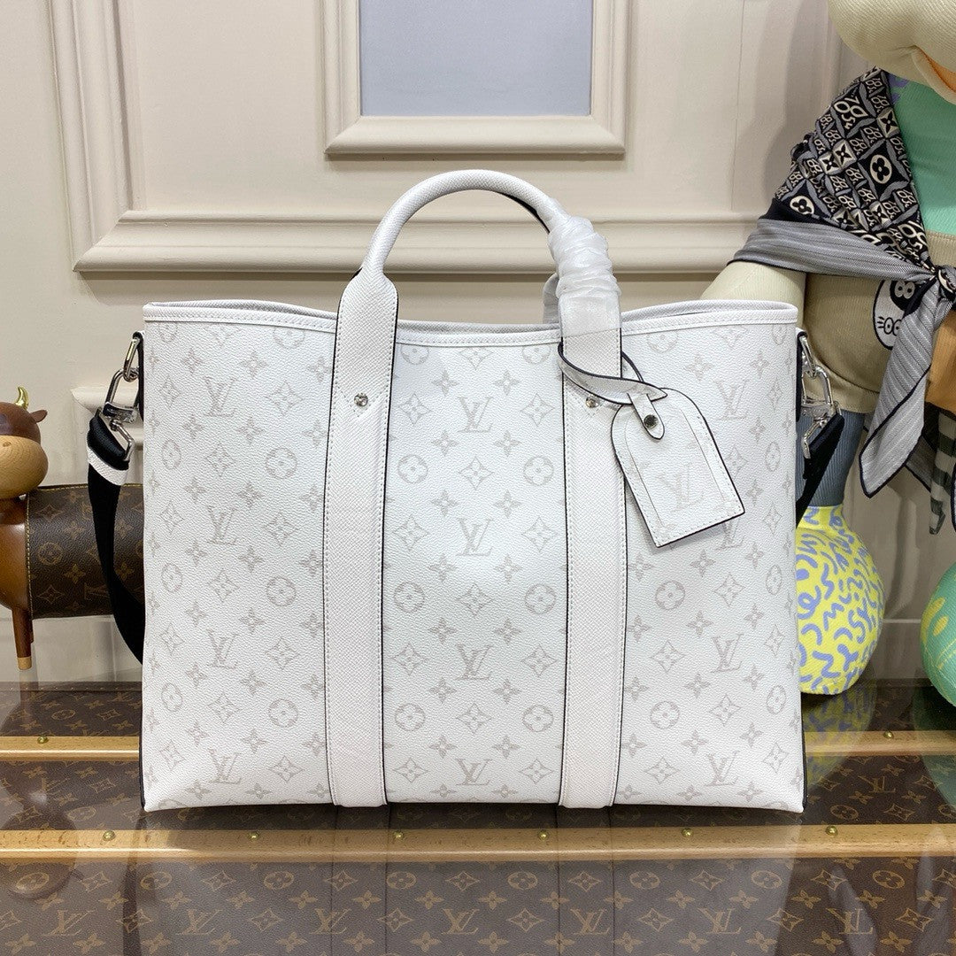 Louis Vuitton M46451 Sac Plat 24H Cream