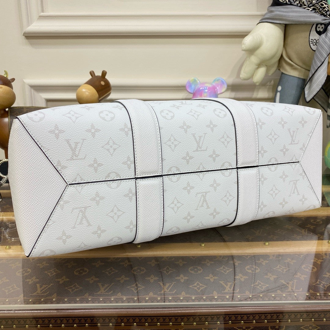 Louis Vuitton M46451 Sac Plat 24H Cream