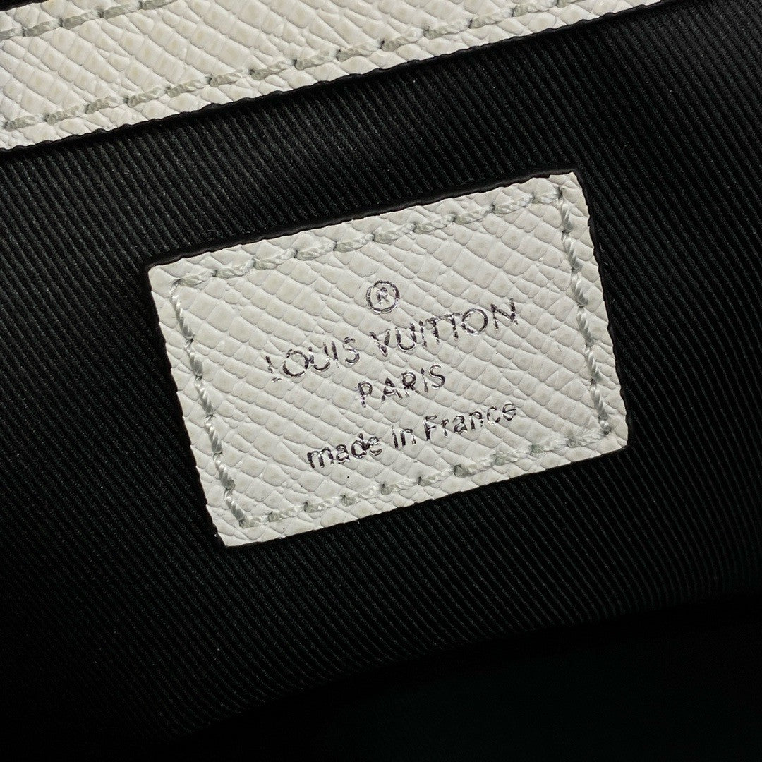 Louis Vuitton M46451 Sac Plat 24H Cream