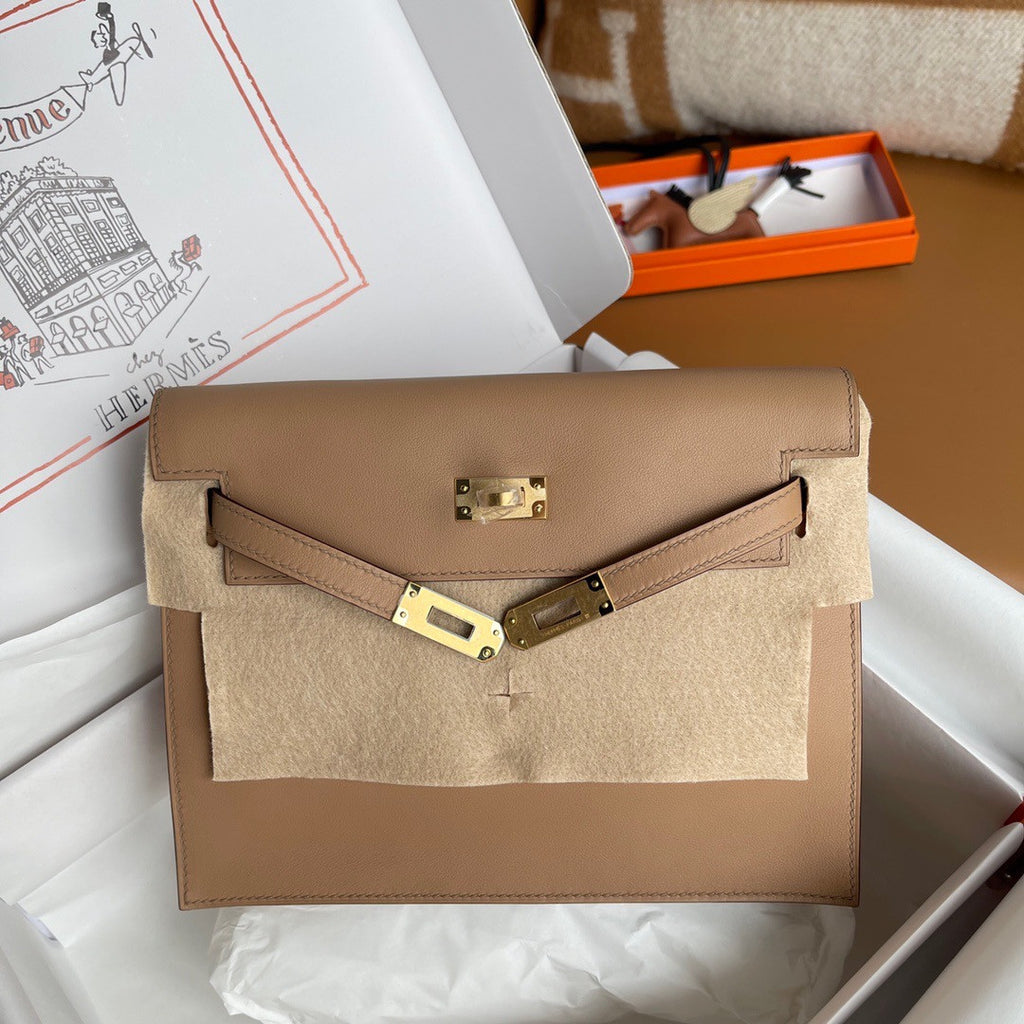 Hermes Beige de weimar  Kelly Danse Bag Evercolour Leather Gold Hardware