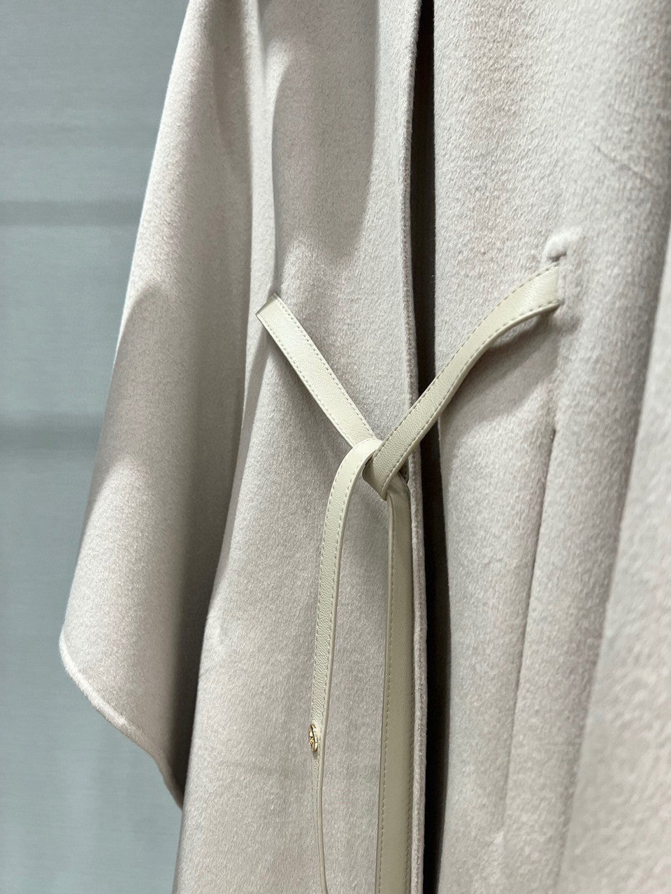 Denice Cape  Cashmere Ivory