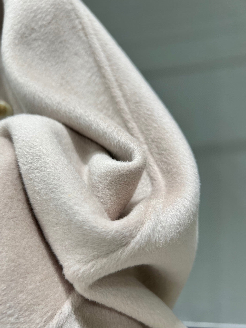 Denice Cape  Cashmere Ivory