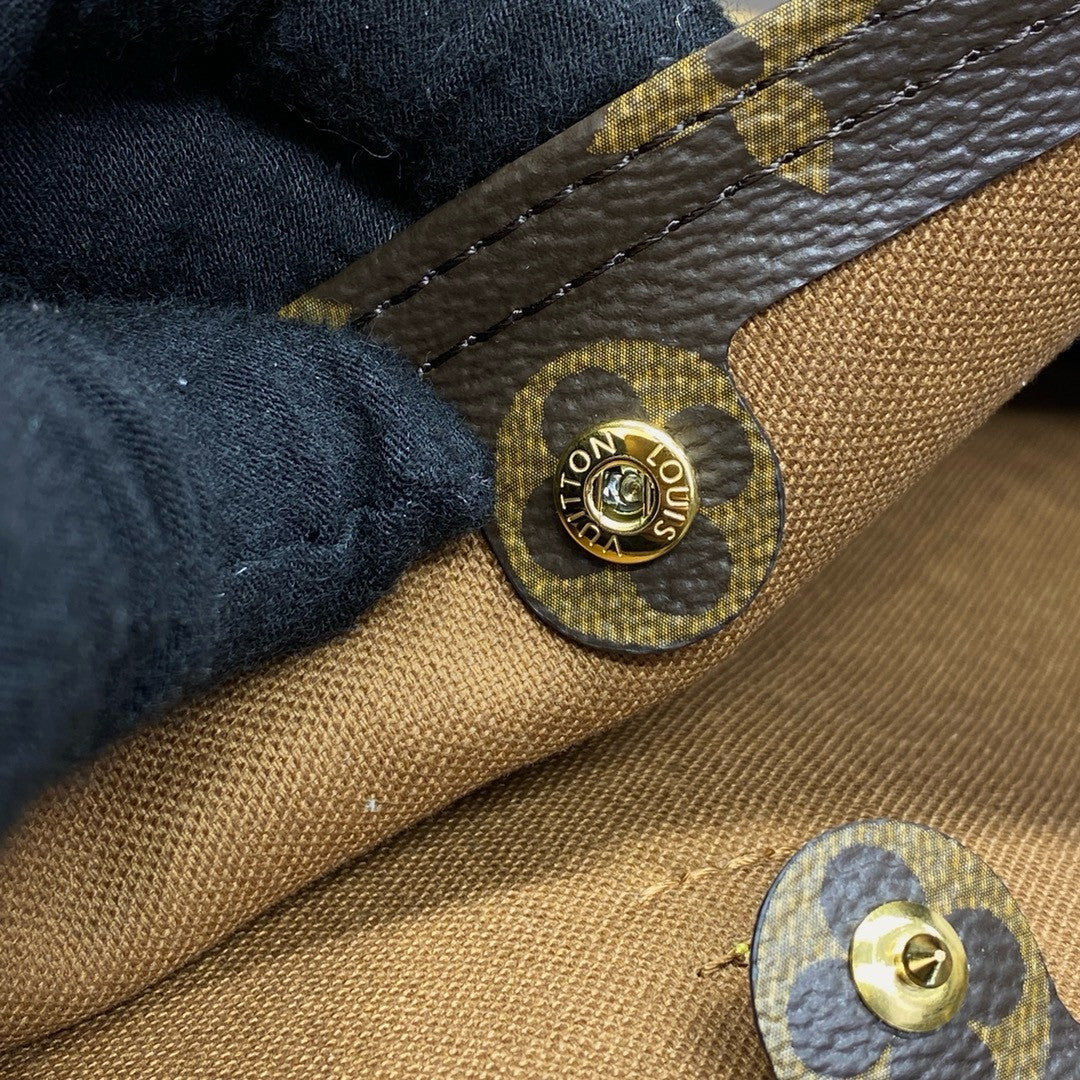 Louis Vuitton M46817 New Atlantis GM Bag Monogram coated canvas