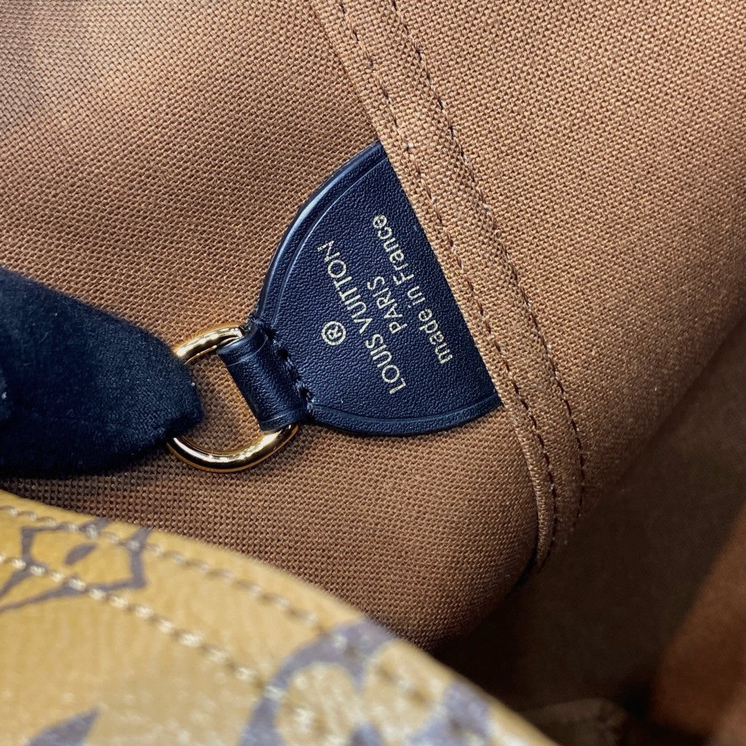 Louis Vuitton M46817 New Atlantis GM Bag Monogram reverse coated canvas