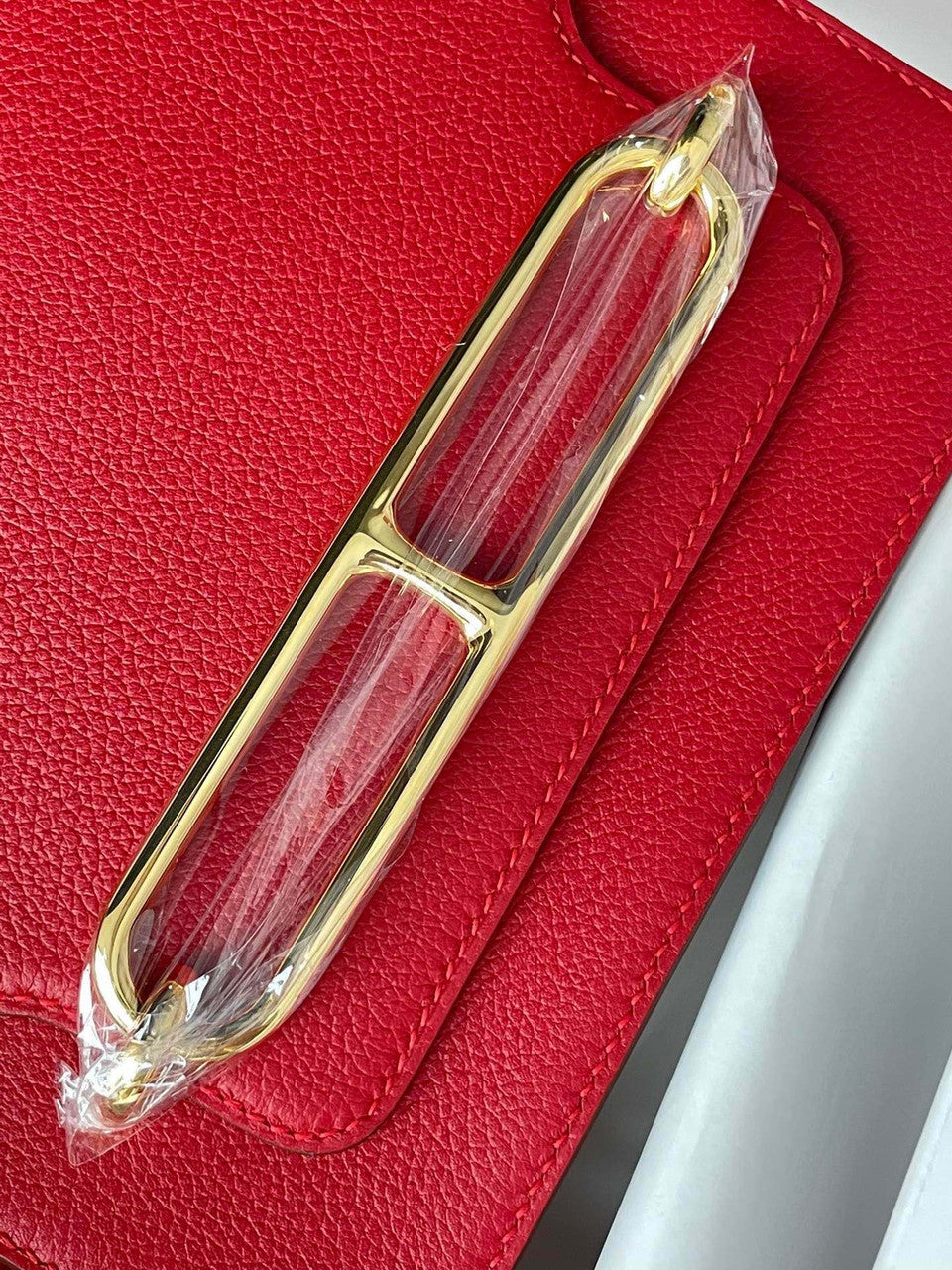 Hermes Red Togo Gold Hardware Roulis 23 Handbag
