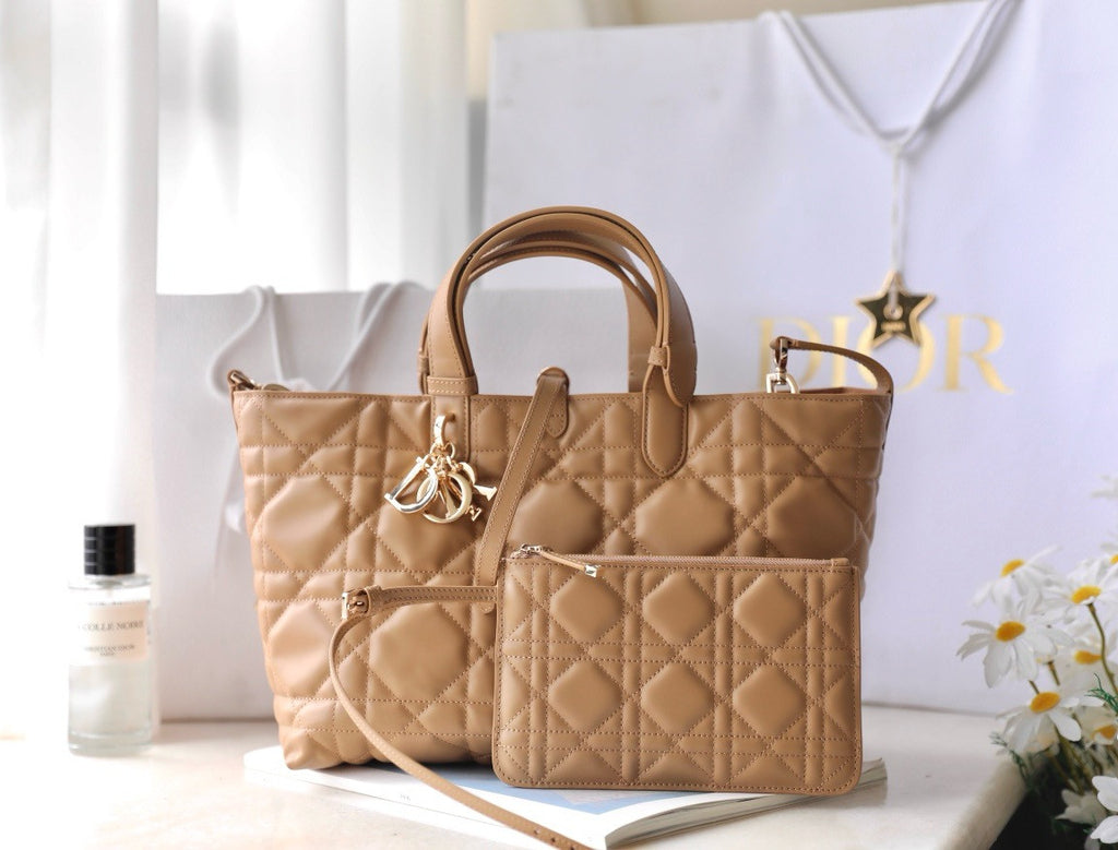 Christian Dior Toujours medium bag Medium roasted Macrocannage calfskin