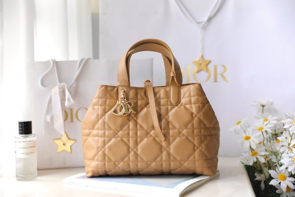 Christian Dior Toujours medium bag Medium roasted Macrocannage calfskin