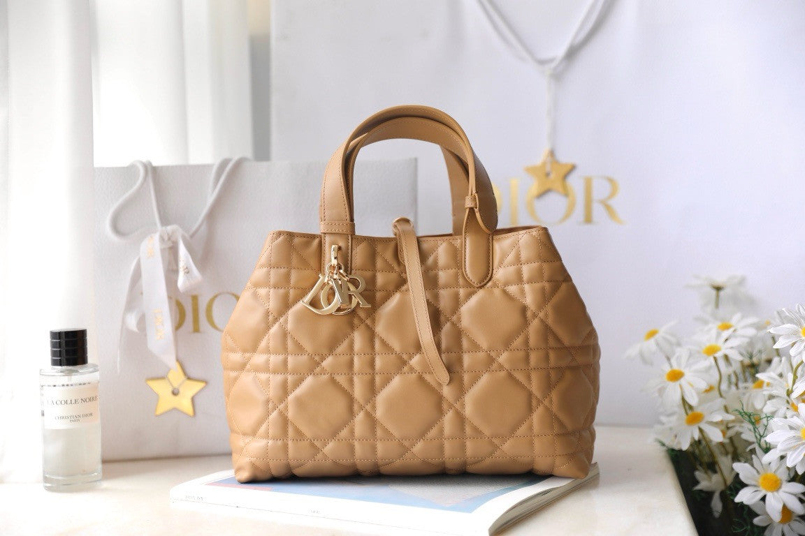 Christian Dior Toujours medium bag Medium roasted Macrocannage calfskin