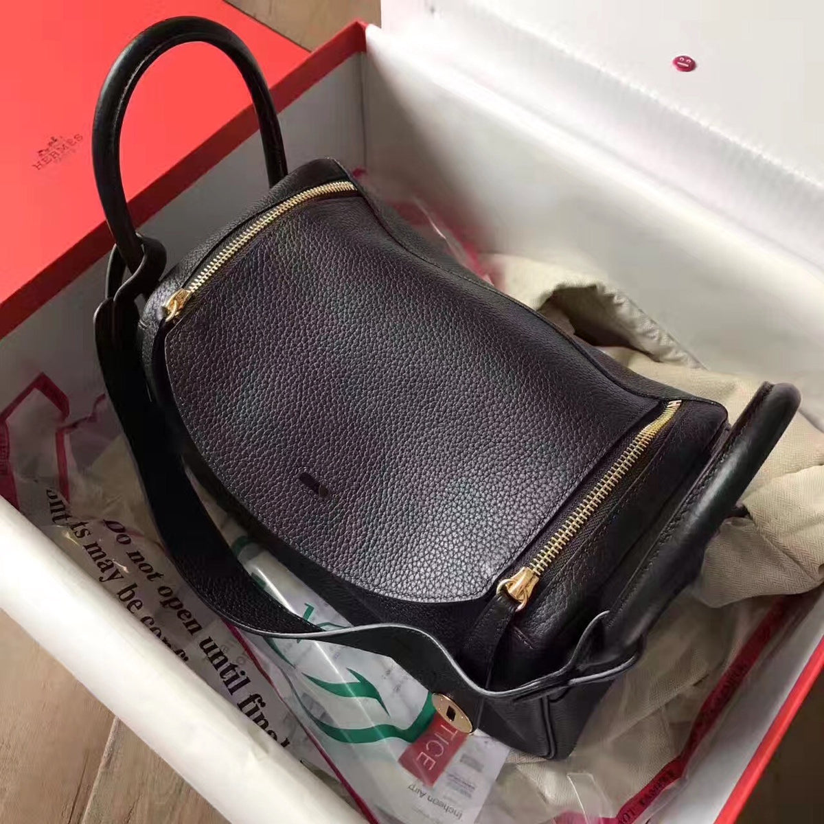 Hermes Lindy 30 Black Togo Gold HW
