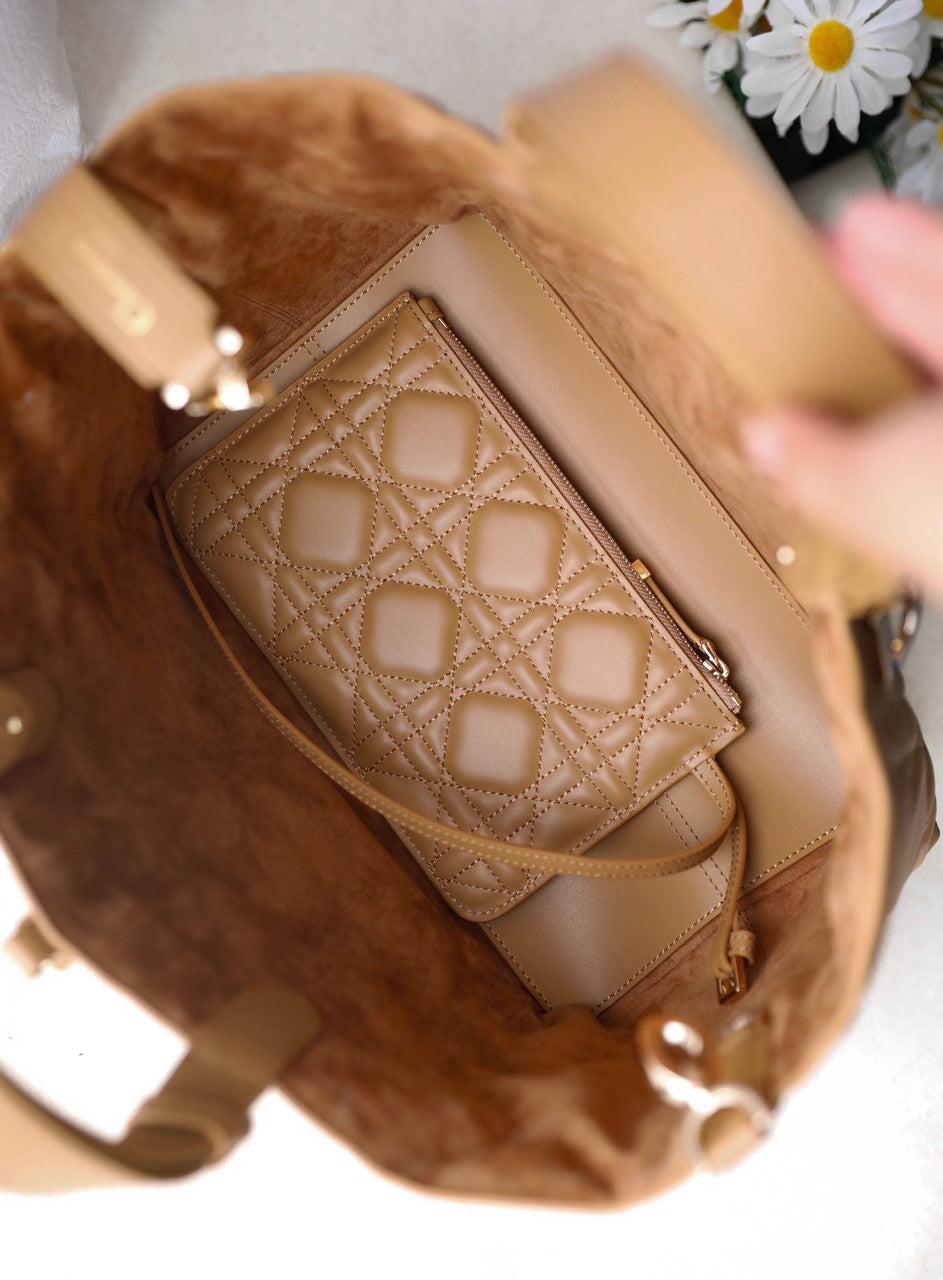 Christian Dior Toujours medium bag Medium roasted Macrocannage calfskin