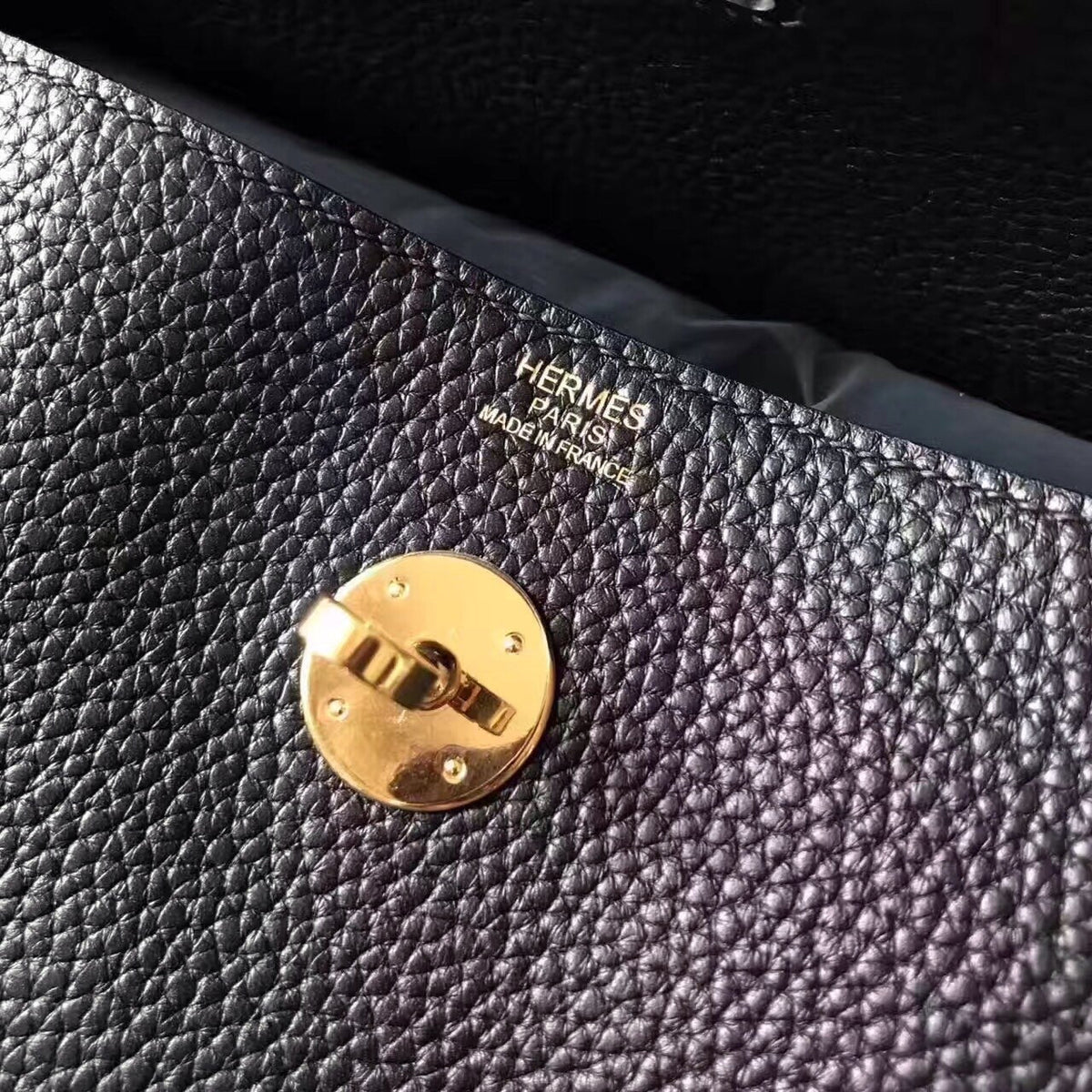 Hermes Black Lindy 26 Togo Gold HW