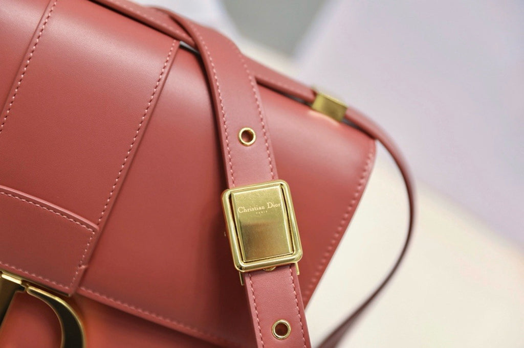 Christian Dior 30 MONTAIGNE CALFSKIN BAG GOLDEN SADDLE 2024