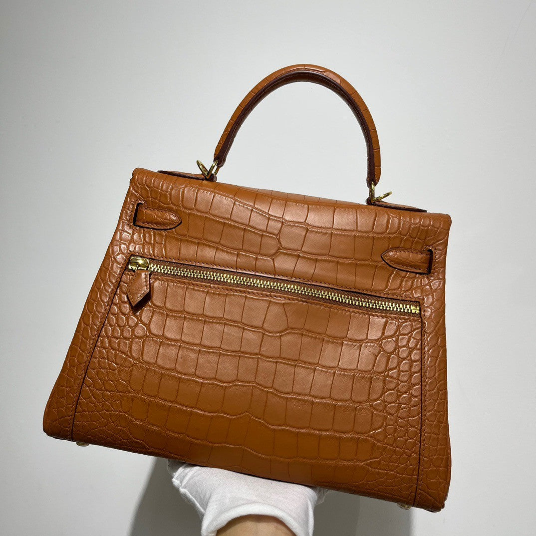 HERMES LAKIS 28 GOLD ALLIGATOR IN  GOLD HARDWARE