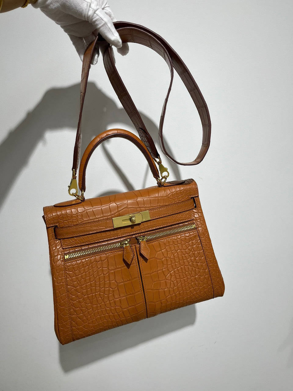 HERMES LAKIS 28 GOLD ALLIGATOR IN  GOLD HARDWARE