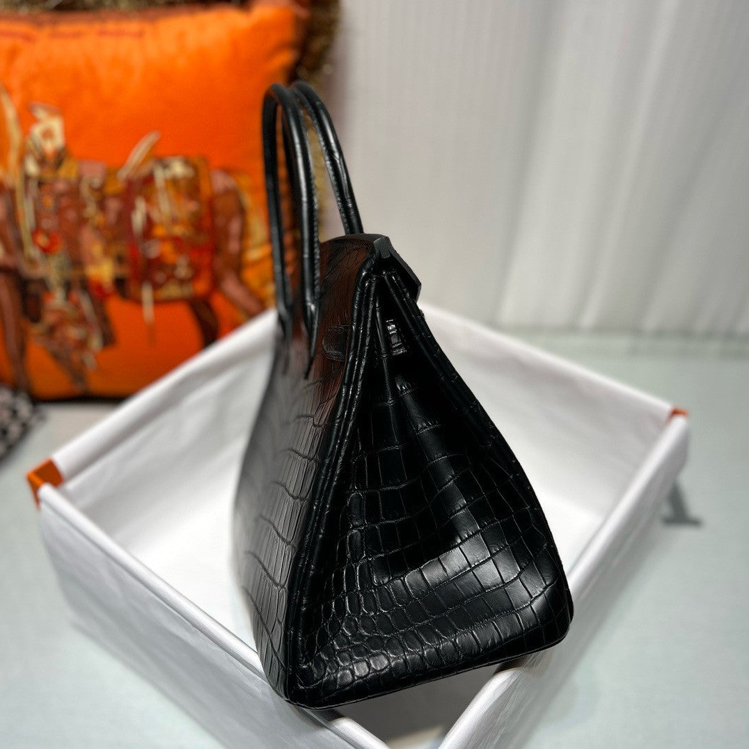 HERMES SO-BLACK BIRKIN 25 Matt alligator crocodile skin, Black hardware