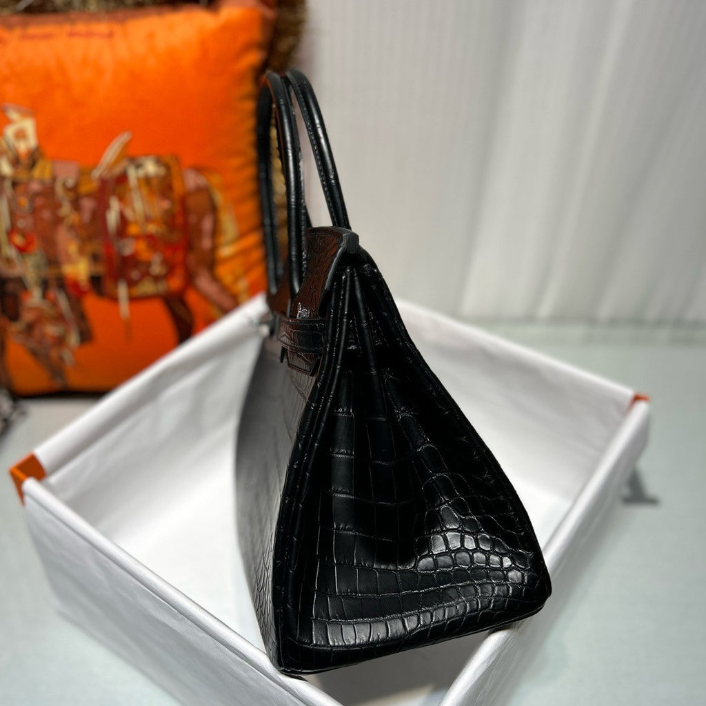 HERMES SO-BLACK BIRKIN 25 Matt alligator crocodile skin, Black hardware