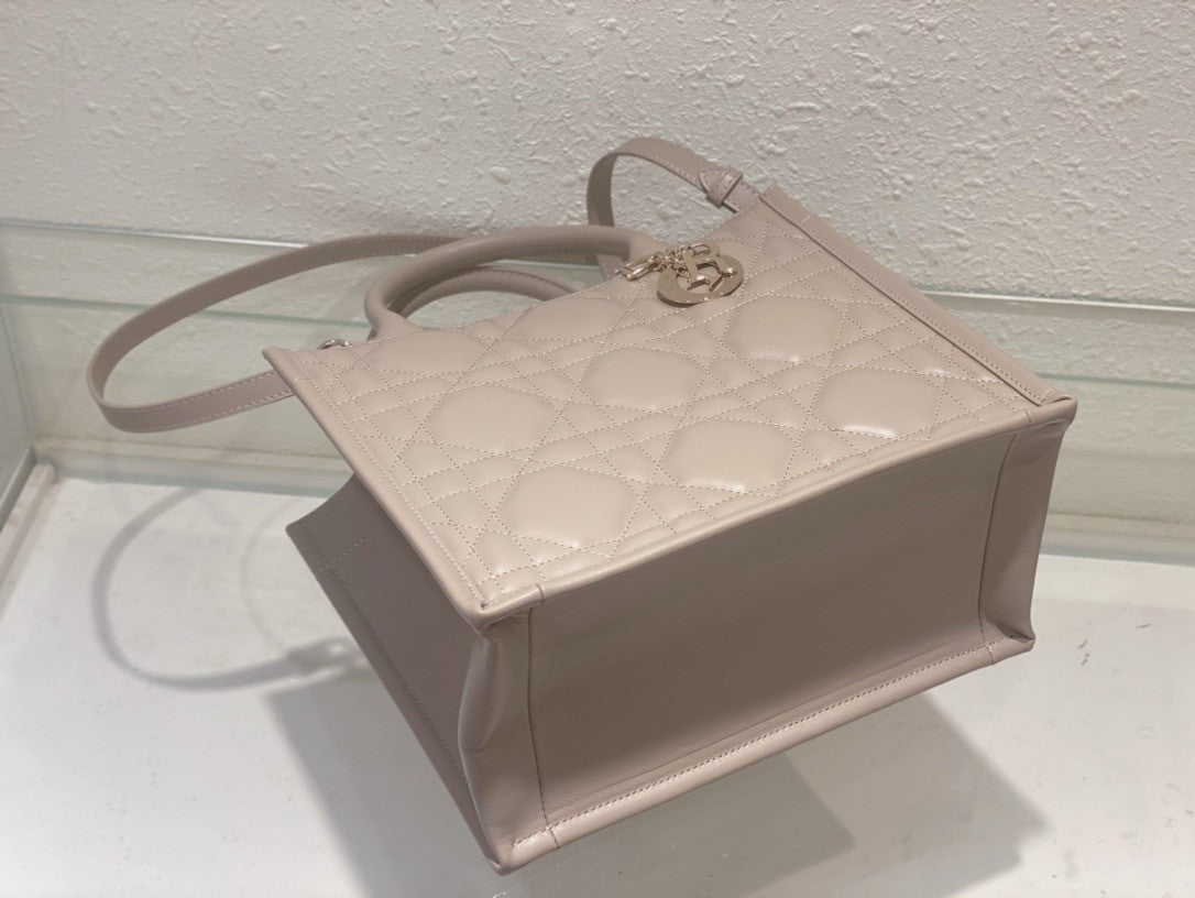 Chrisian Dior Small Dior Book Tote  Beige Macrocannage Calfskin (26.5 x 21 x 14 cm)