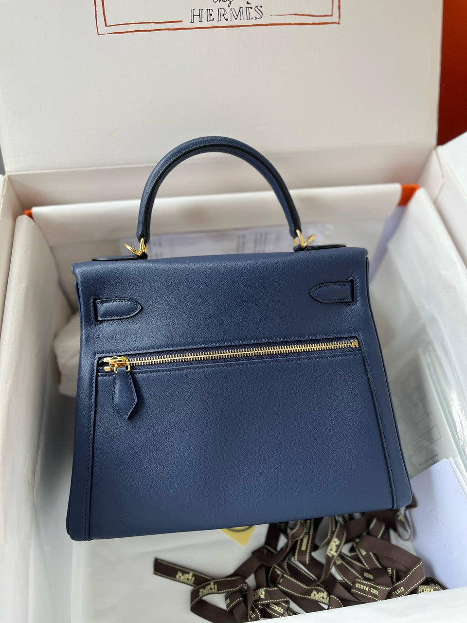 Hermes LIMITED EDITION Blue Sapphire SWIFT LEATHER LAKIS KELLY 28 WITH GOLD HARDWARE
