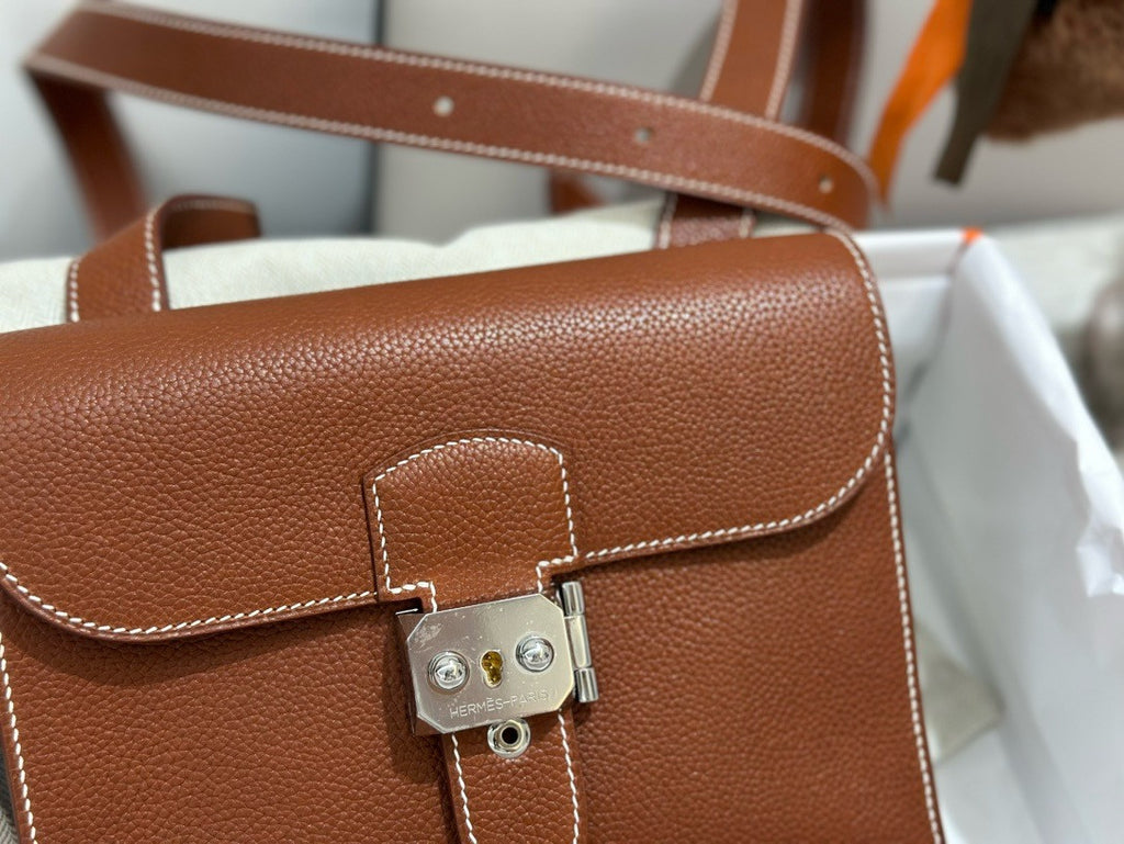 Hermes Sac a depeches 21 bag Gold Togo Leather Hermes
