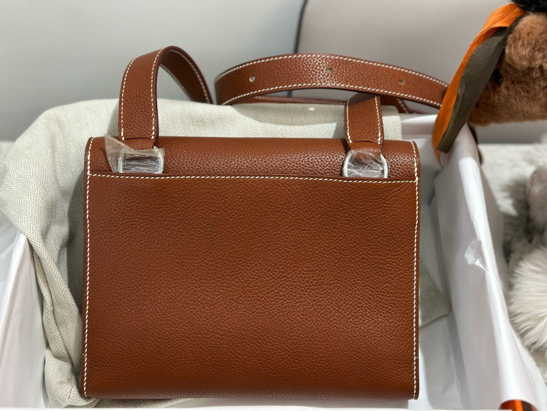 Hermes Sac a depeches 21 bag Gold Togo Leather Hermes