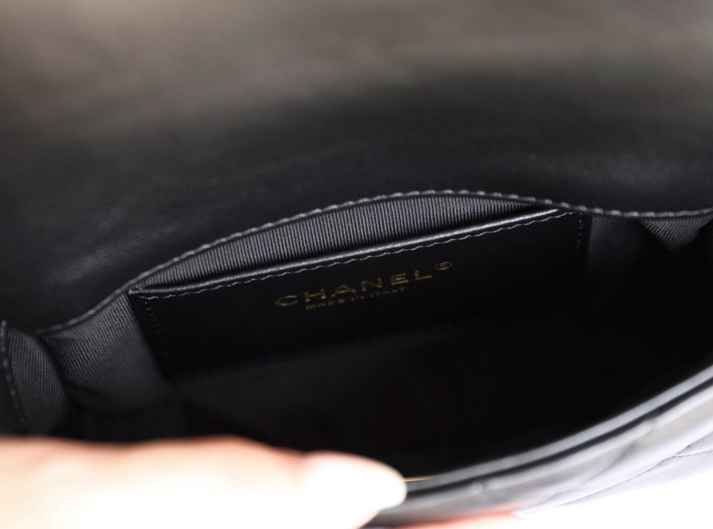 CHANEL FALL-WINTER 2024/25   SMALL FLAP BAG BLACK