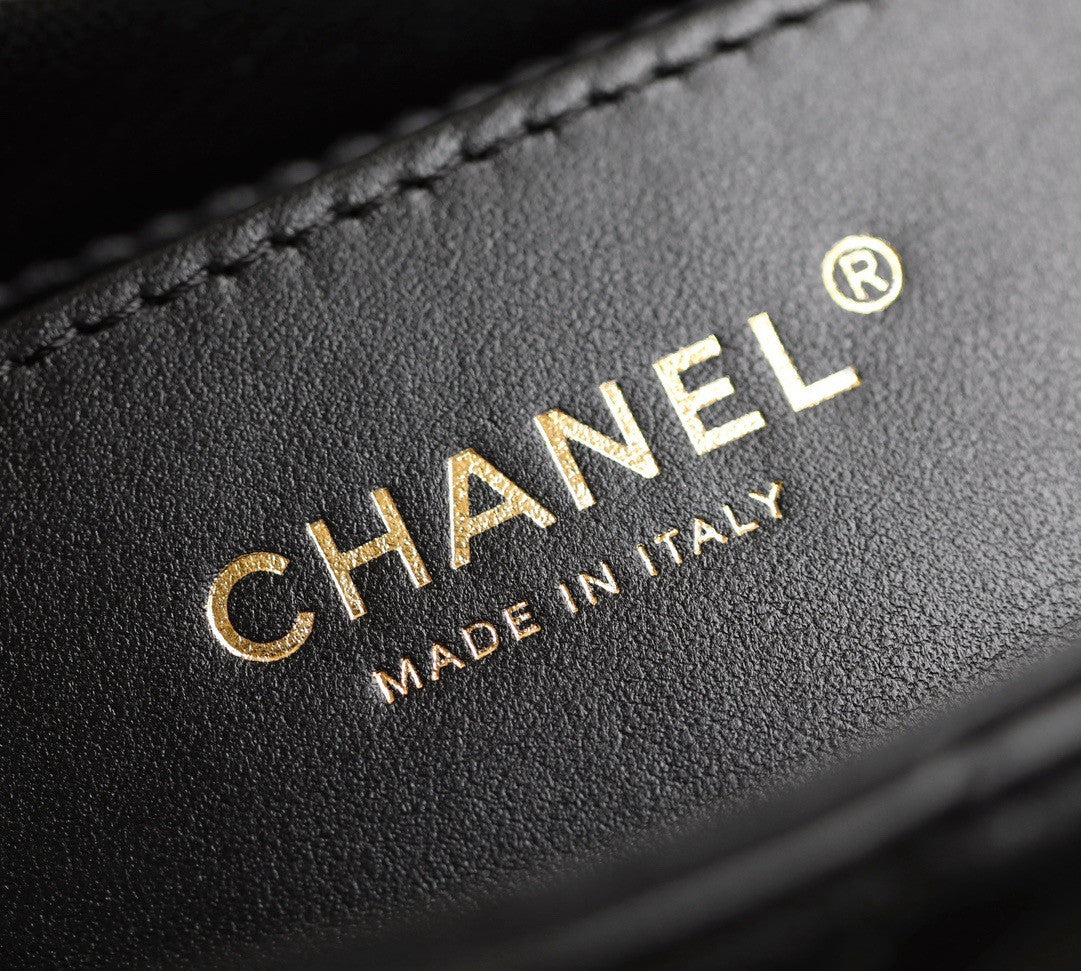 CHANEL FALL-WINTER 2024/25   SMALL FLAP BAG BLACK