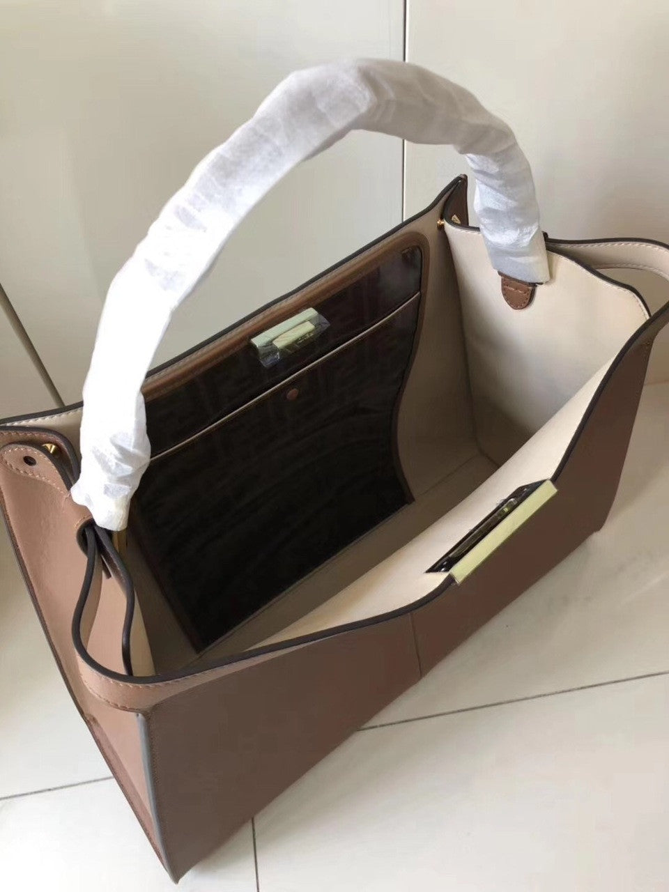 Fendi PEEKABOO X-LITE REGULAR Brown leather bag